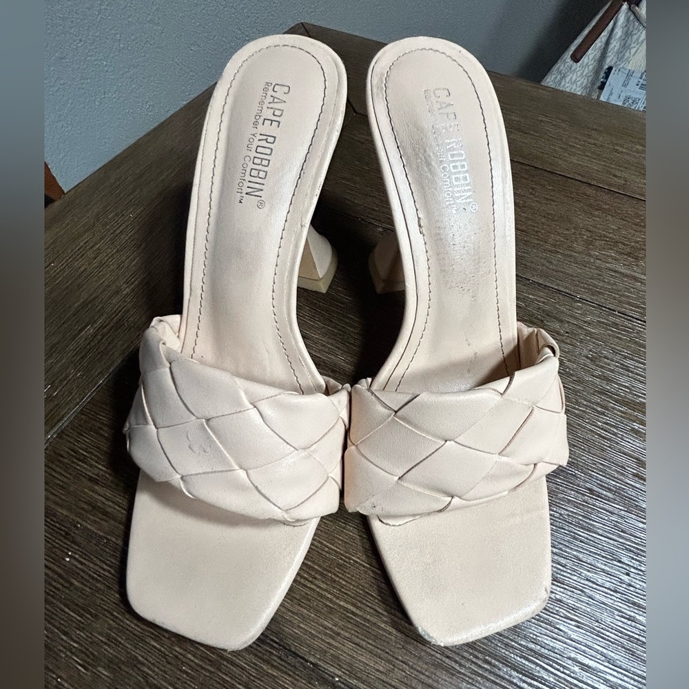 Cape Robbin Affection heels size 7.5 - Picture 4 of 10
